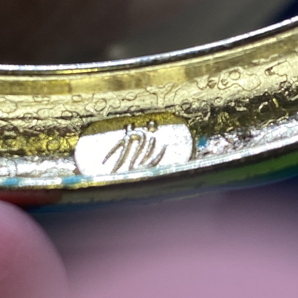 Vintage Jiu Long Xing Enamel Hinged Bracelet - Picture 5 of 7